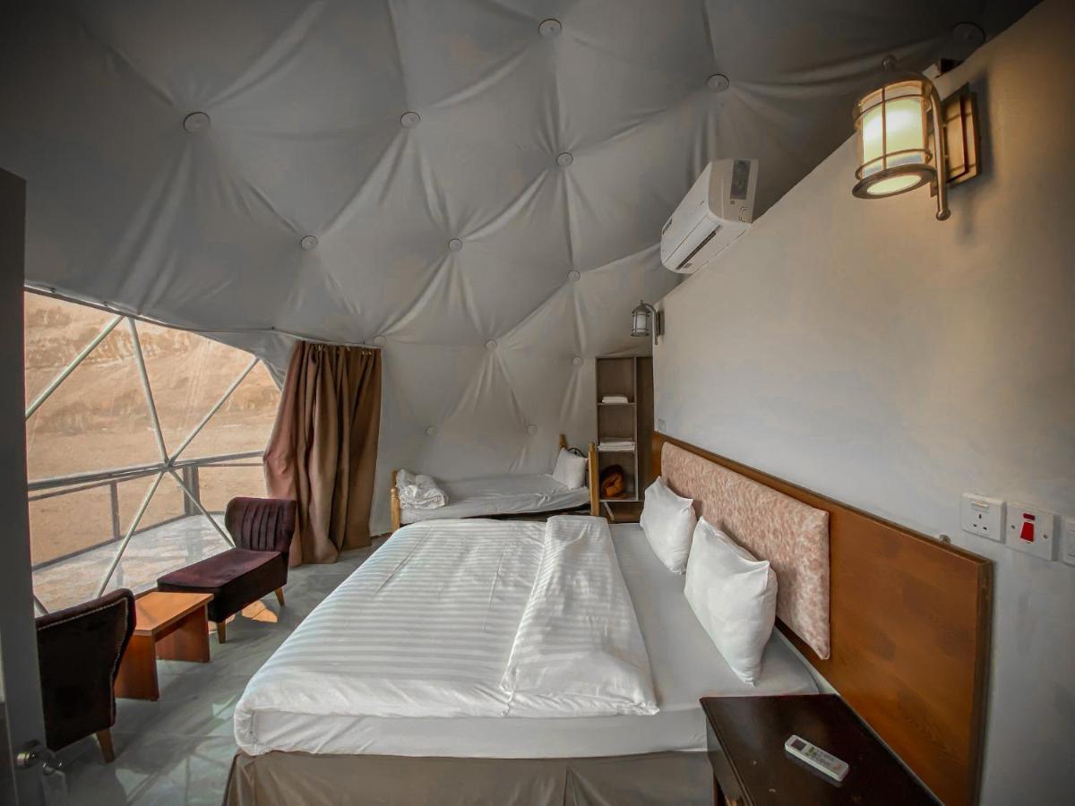 Tower Rum Camb Wadi Rum Eksteriør billede