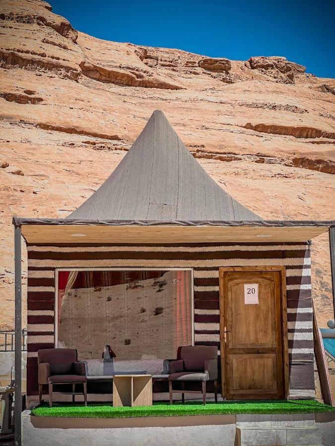 Tower Rum Camb Wadi Rum Eksteriør billede