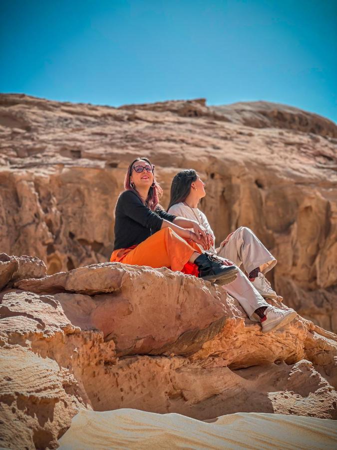 Tower Rum Camb Wadi Rum Eksteriør billede