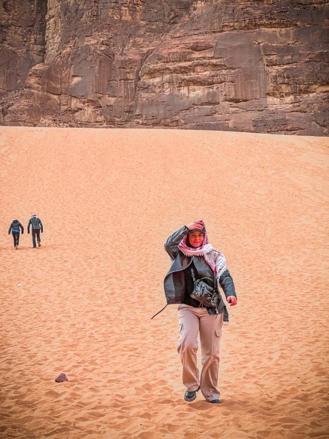 Tower Rum Camb Wadi Rum Eksteriør billede